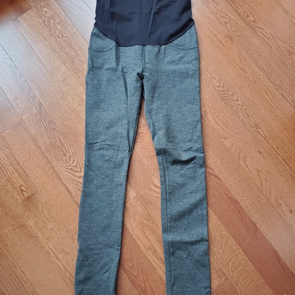 Maternity Pants Bundle - Picture 7 of 11